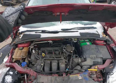 2014 Ford Focus Se z USA, uszkodzony, nr VIN 1FADP3K26EL250853